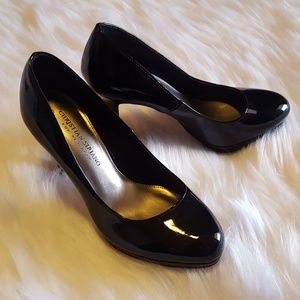 Black patent high heels with slight platform